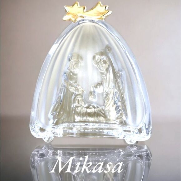 Mikasa l Golden Stars l 
Lead Crystal Nativity Scene l Home / Holiday - Picture 1 of 9